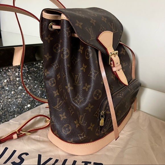 Louis Vuitton Montsouris MM Monogram Backpack - Picture 4 of 14